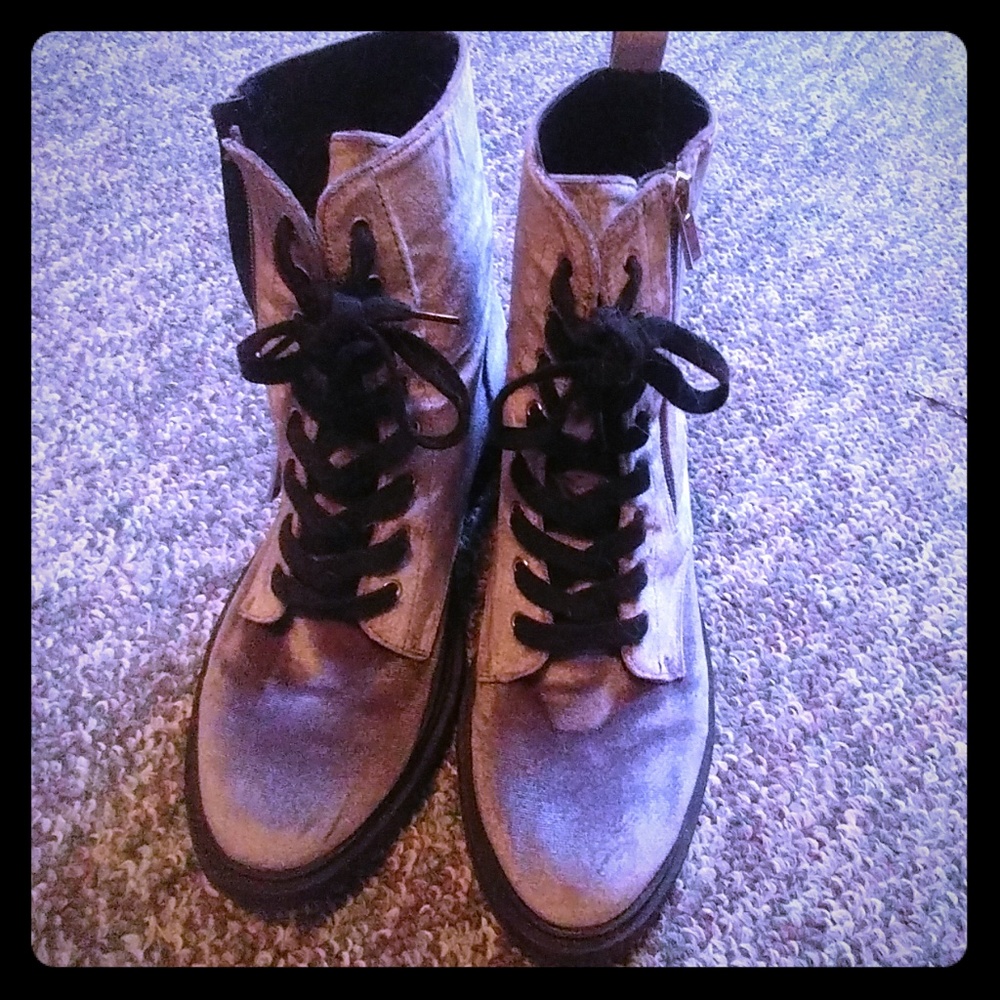 Primark grey velvet boots